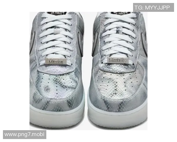 致敬曼巴！勇士客战湖人 库里上脚阿迪达斯科比2代签名鞋